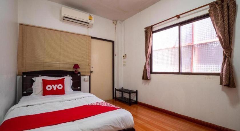 Oyo 836 Pk Residence Sattahip Exterior foto